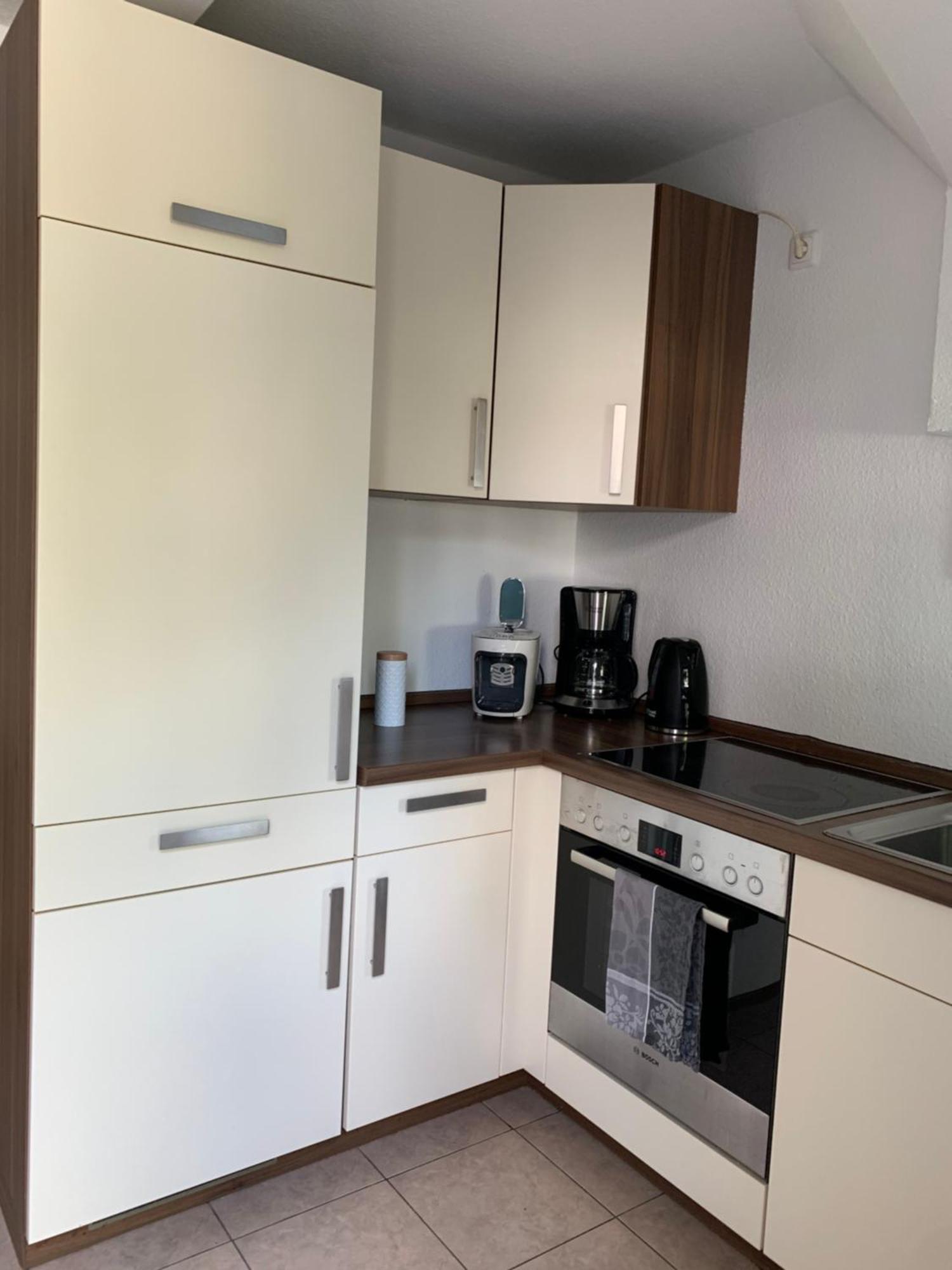 City-Apartment Mit Parkplatz & Fahrradraum! Nur 300M Zum Stadthafen Schwerin  Eksteriør billede
