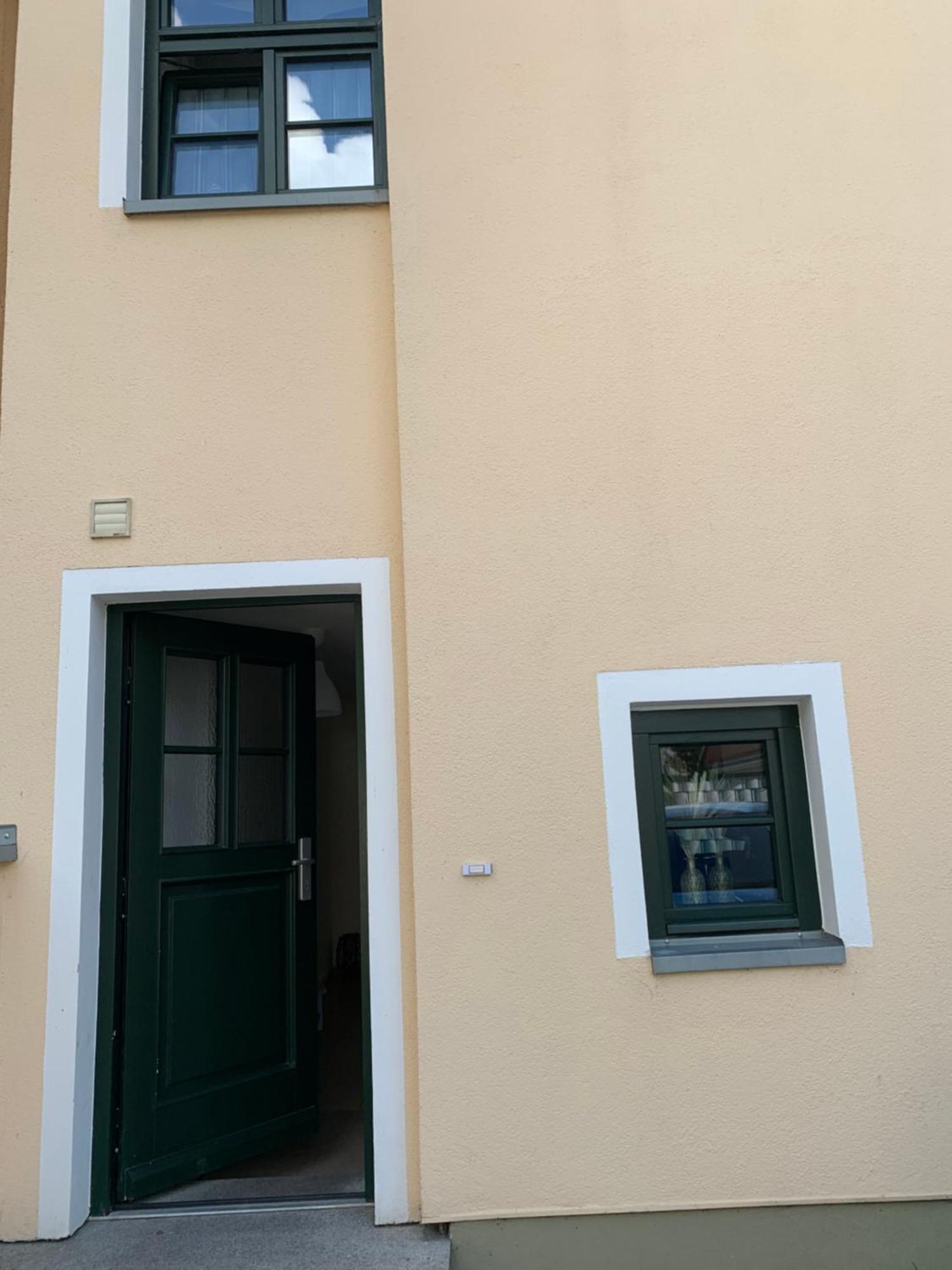 City-Apartment Mit Parkplatz & Fahrradraum! Nur 300M Zum Stadthafen Schwerin  Eksteriør billede
